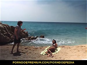 PORNDOE PEDIA fabulous black babe beach fuck-a-thon tutorial
